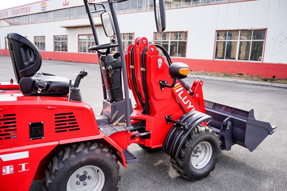 906 Compact Wheel Loader