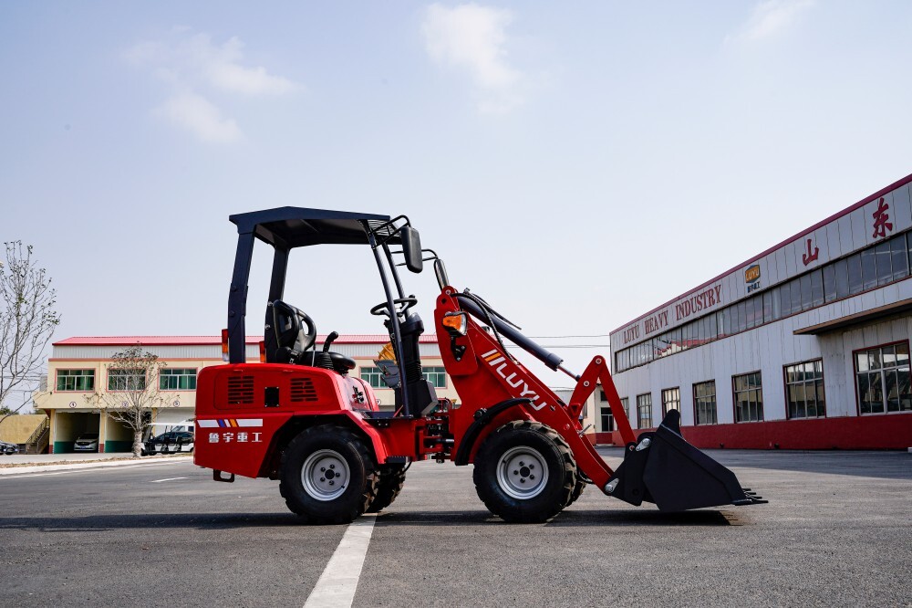 906 Compact Wheel Loader