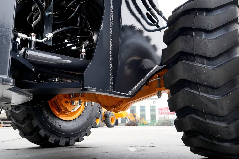 930 Compact Wheel Loader