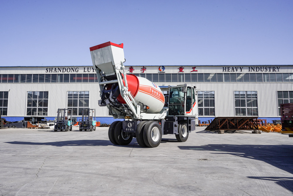 Precautions For The Operation Of Self Loading Concrete Mixer(I)