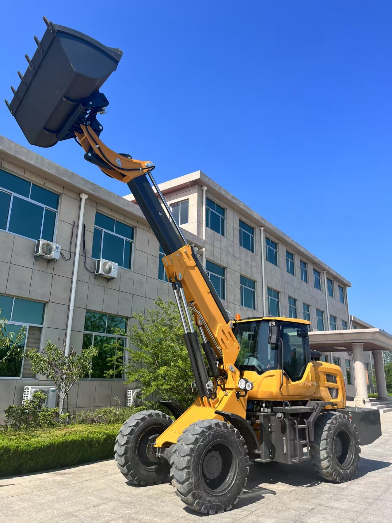 T2500 Telescopic Wheel Loader