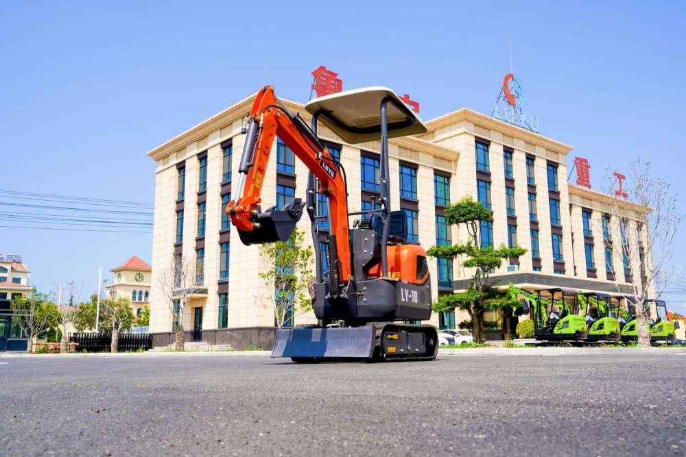 1 Ton Mini Excavator — Compact, Powerful and Built for Versatile Jobs