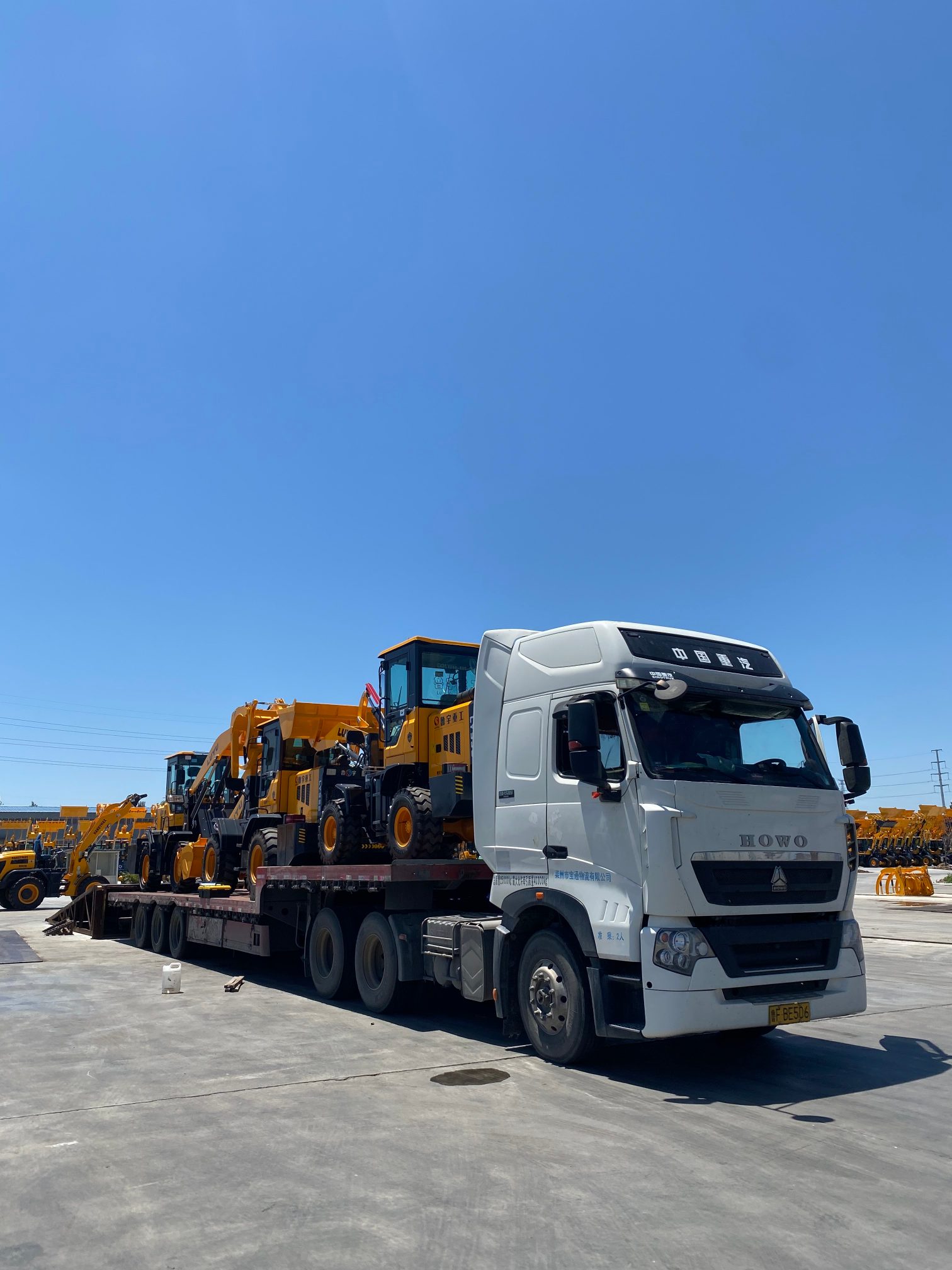 20 LUYU Wheel Loaders & Excavators Shipped to Canada