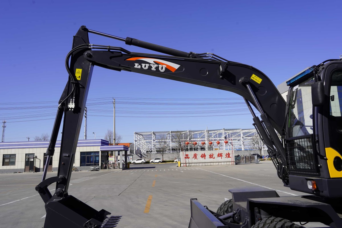 wheel excavator hydraulic cylinder