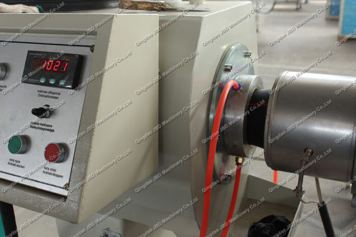 Testing of HDPE Pipe Machine Successfully Russia