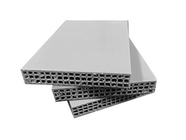 Low cost Plastic PP/PVC hollow Construction Formwork Building Template Making Machine by recycled PP material environment friendly