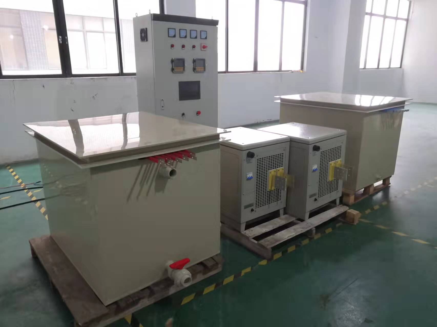 Electrolytic cell in water treatment field