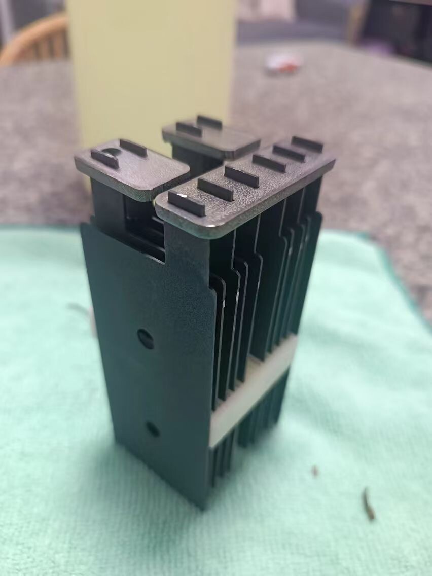 Bipolar electrolytic cell