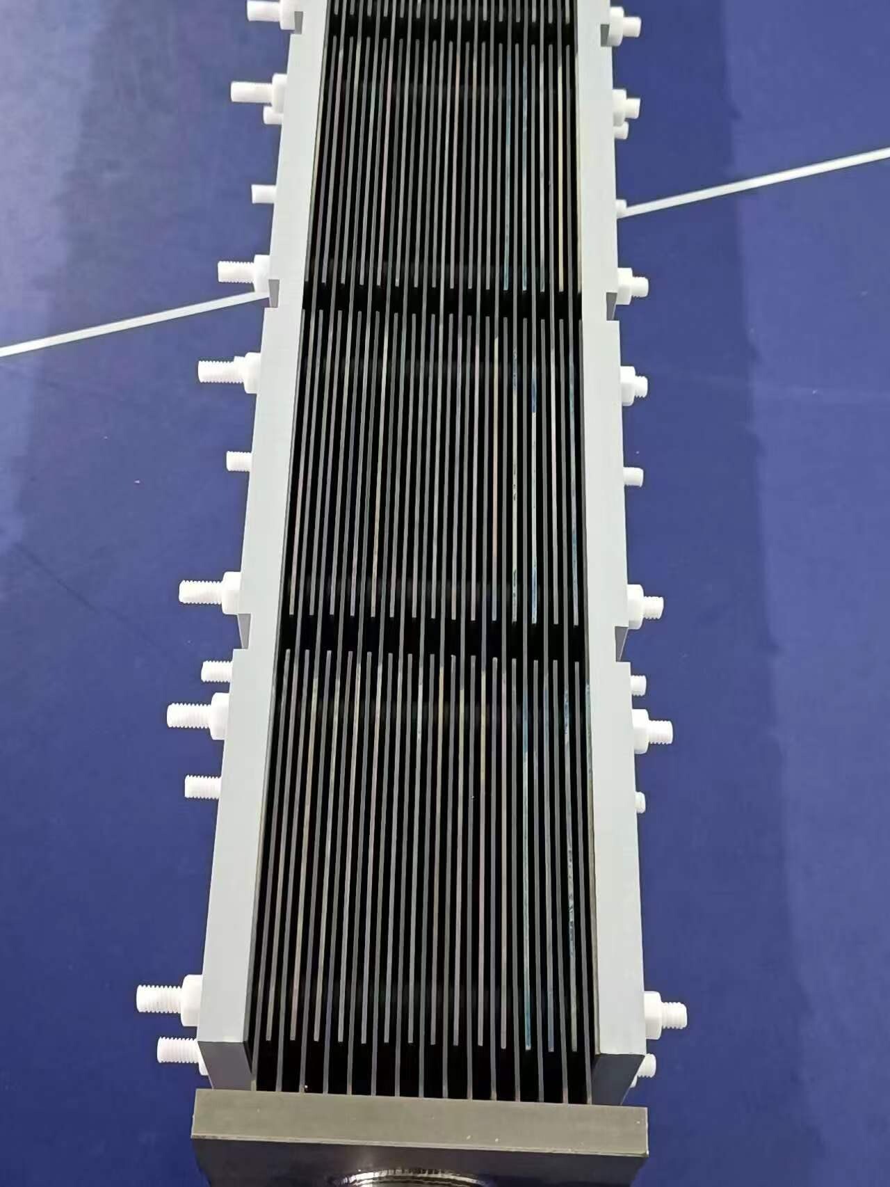 Sodium hypochlorite electrolytic cell