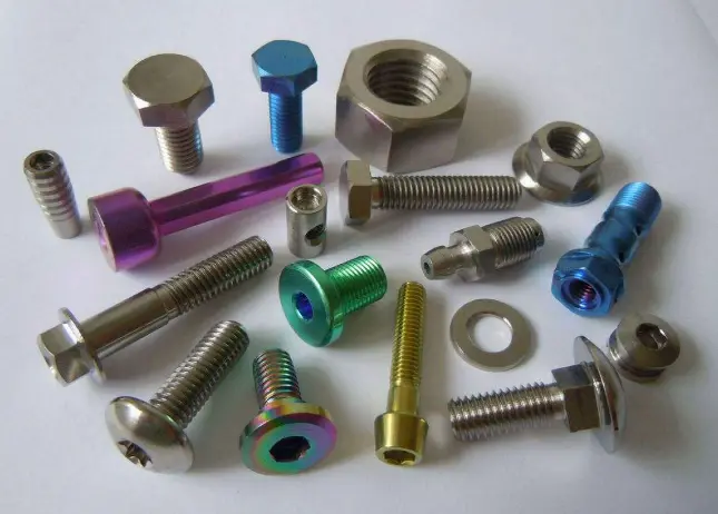 How to choose materials for titanium screws?
