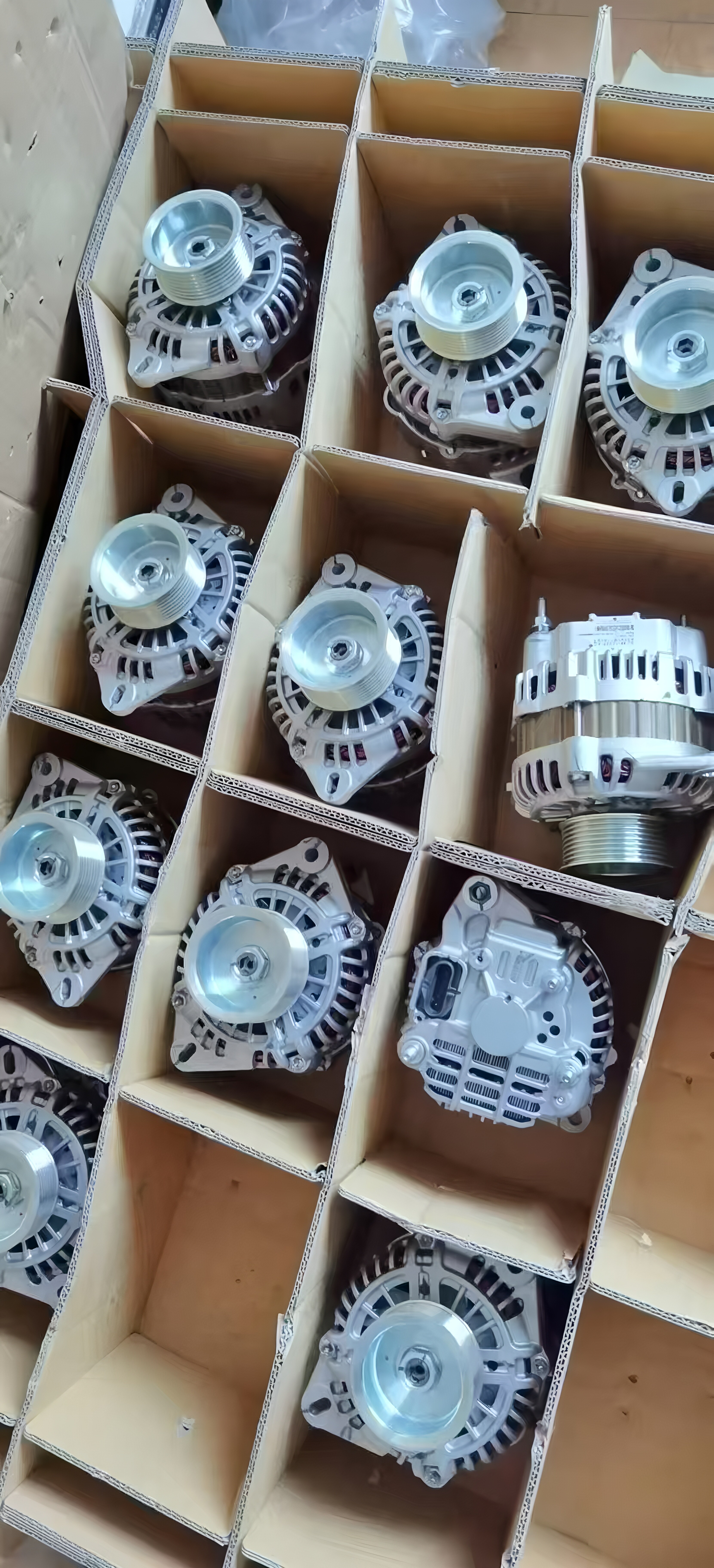 Wheel loader WA500-6 alternator 600-825-9311 suitable for SAA6D140E5