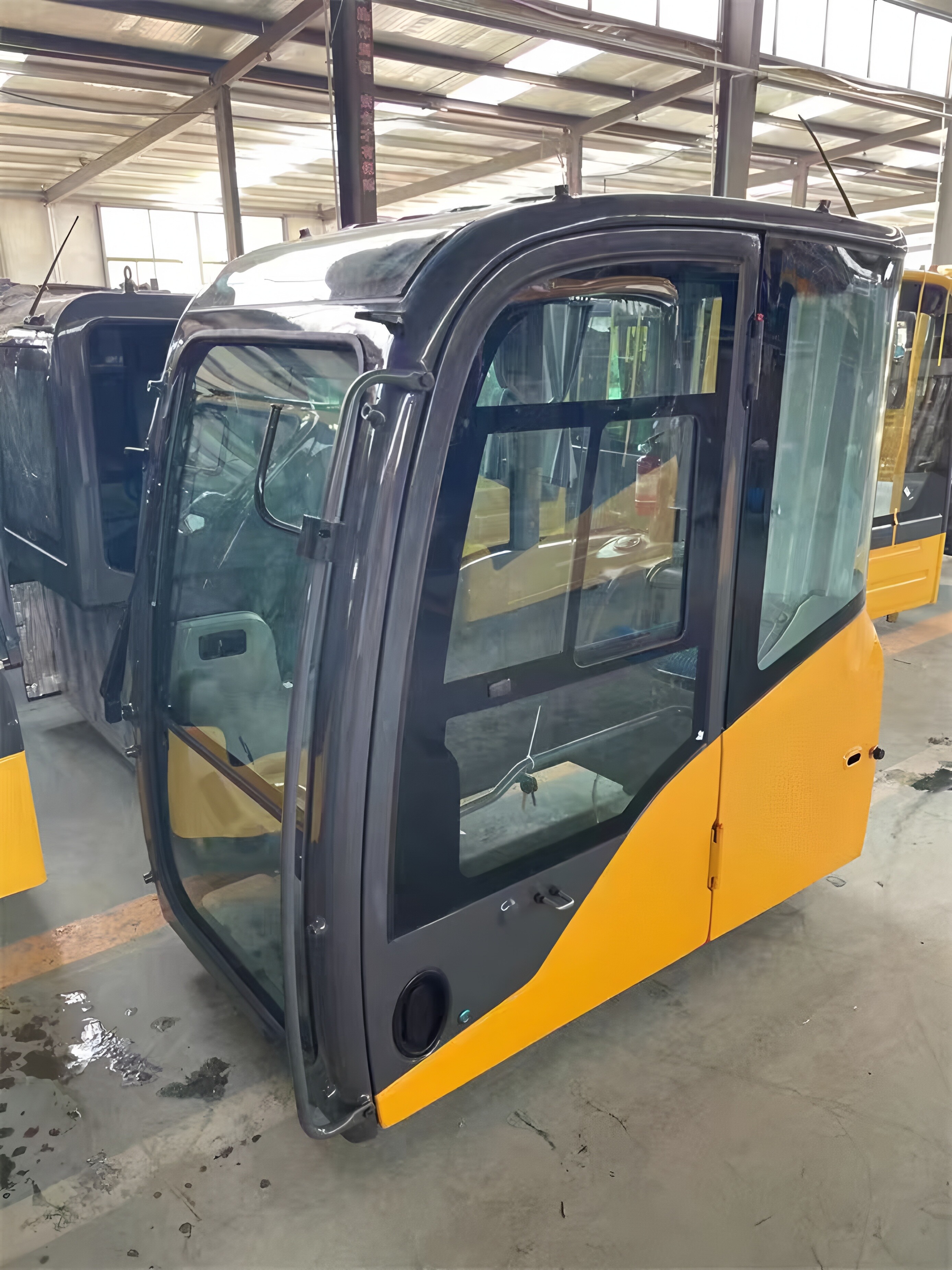 Cab Parts Cabin Door 208-53-00070 Excavator Cab Door for Komatsu
