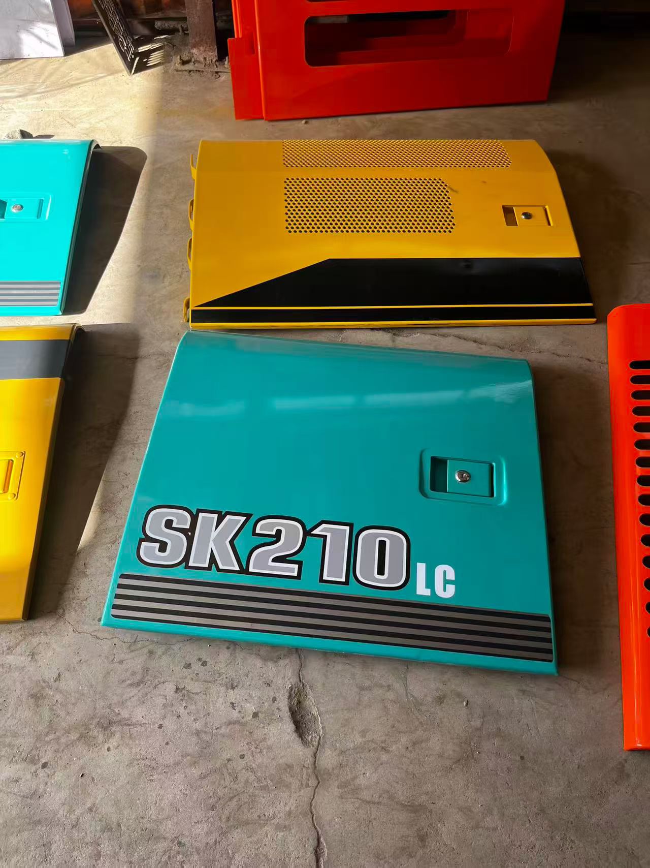 Cab Parts Cabin Door 208-53-00070 Excavator Cab Door for Komatsu