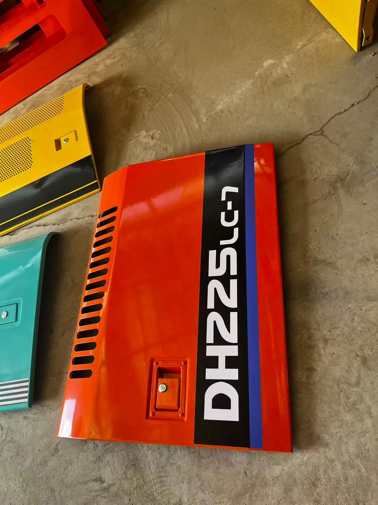 Cab Parts Cabin Door 208-53-00070 Excavator Cab Door for Komatsu