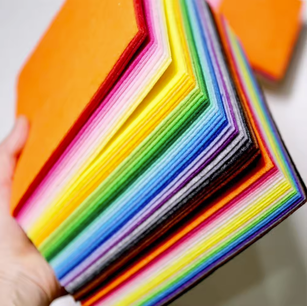 Customized 100% polyester fiber carbon synthetic felt