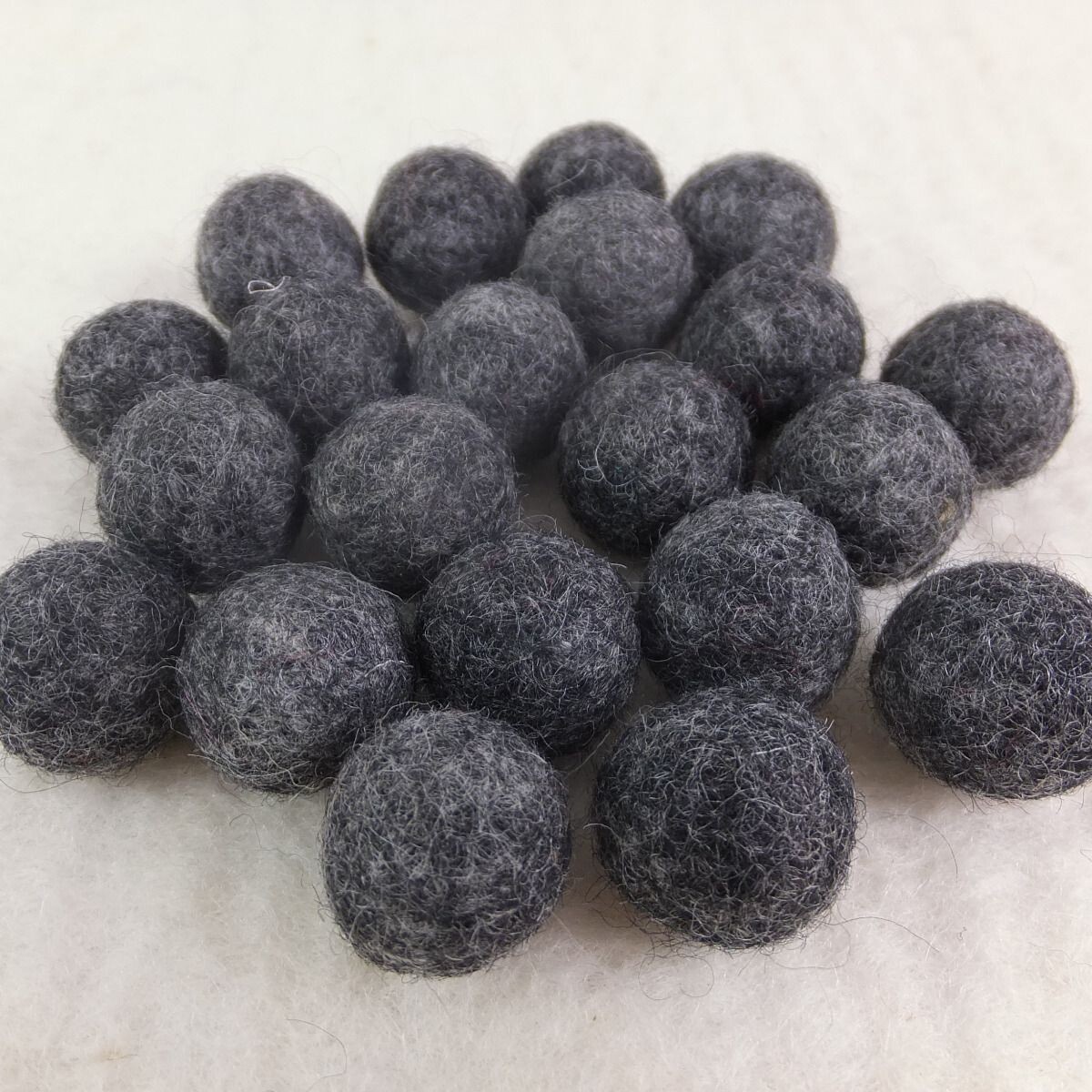 Plain Felt Ball Natural Light Grey