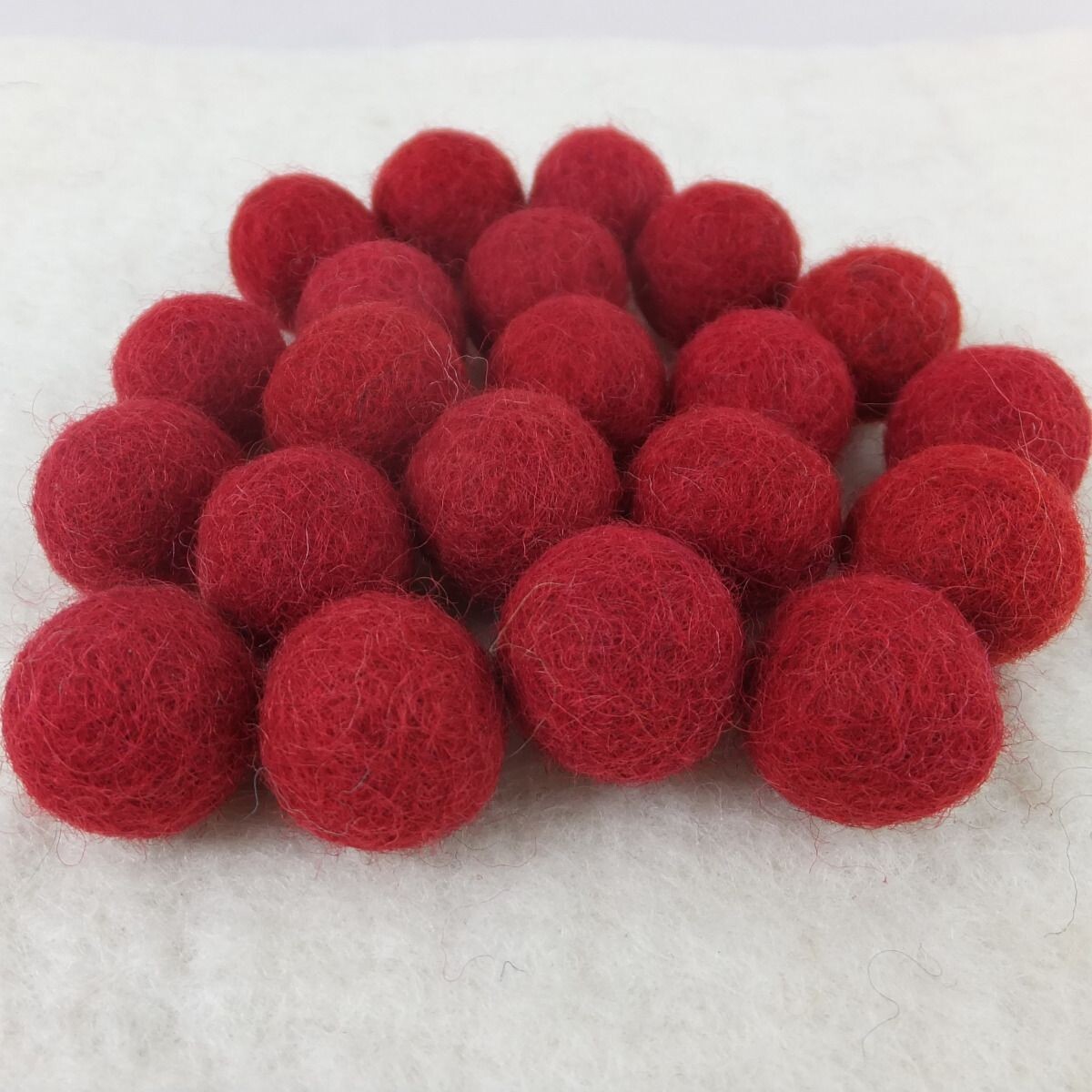 Ordinary felt ball orange