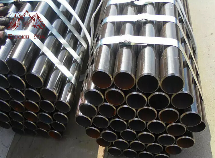 أنبوب الفولاذ الكربوني S235J2