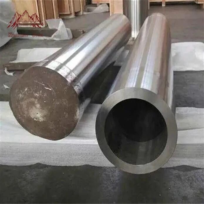 أنبوب سبائك