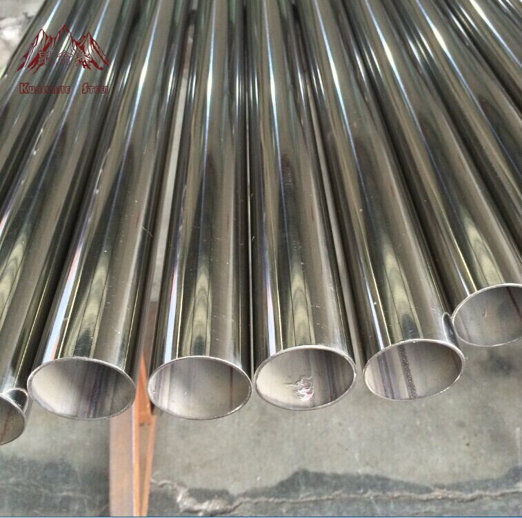 أنابيب الفولاذ المقاوم للصدأ 305