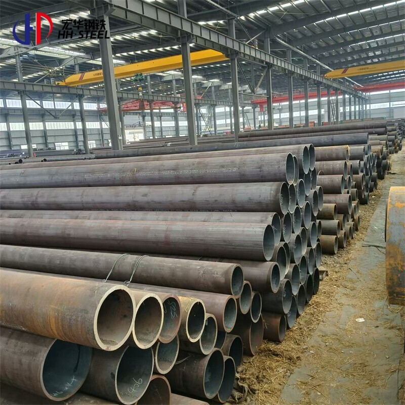Low Price Seamless Tube Weld Pipe ASTM A106 A36 A53 A192 Q235 Q235B Carbon Steel Pipe in Factory for street light steel pipe