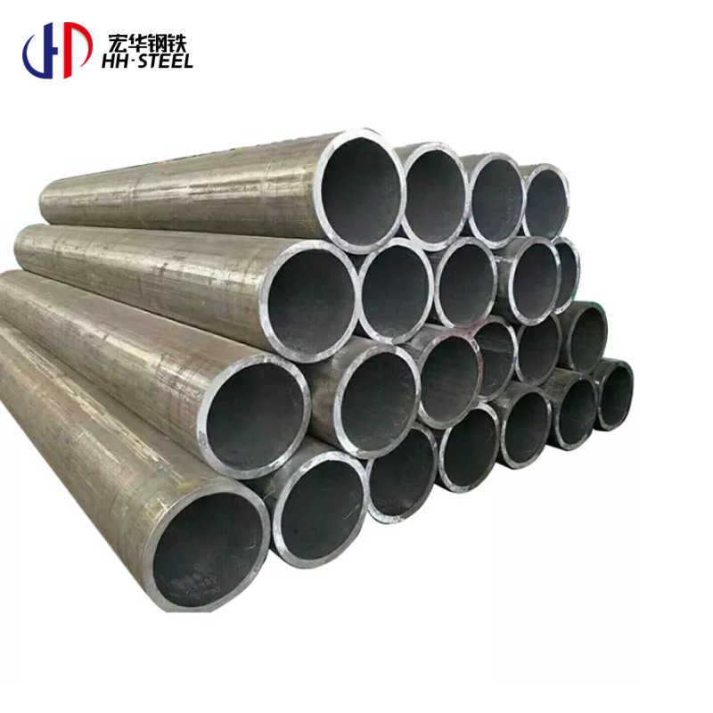 Low Price Seamless Tube Weld Pipe ASTM A106 A36 A53 A192 Q235 Q235B Carbon Steel Pipe in Factory for street light steel pipe