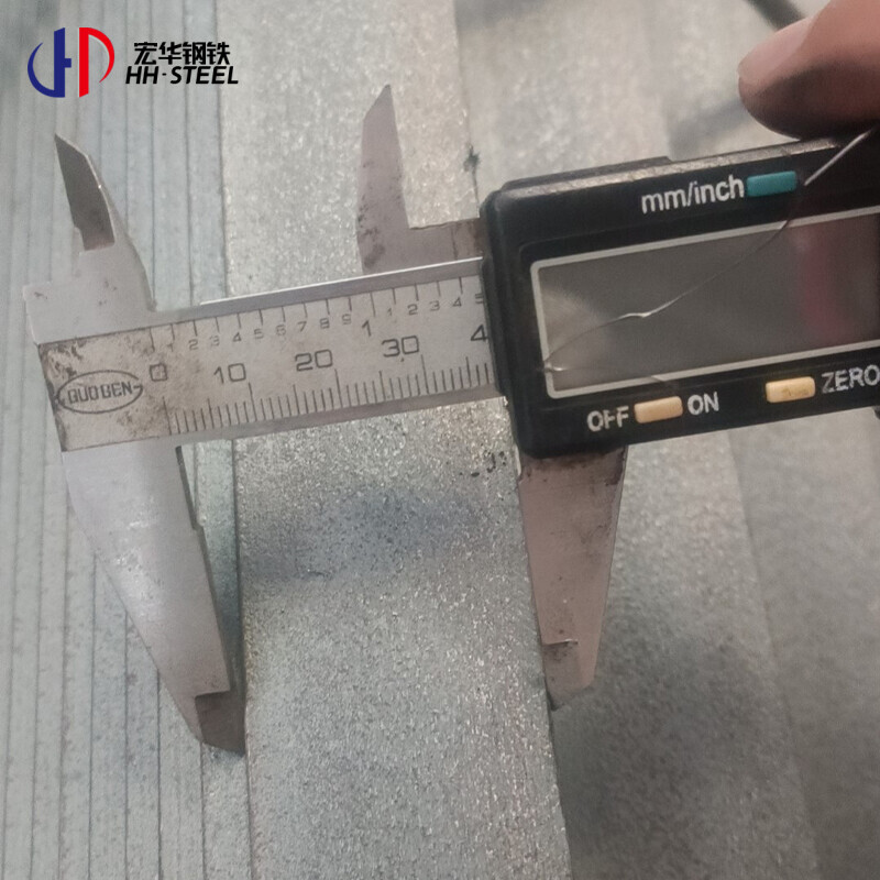 Low carbon steel plate flat iron steel Q355 hot rolled spring steel flat bar for tractor