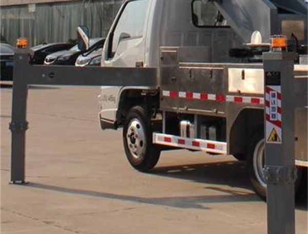  Aerial work platform truck (3).png