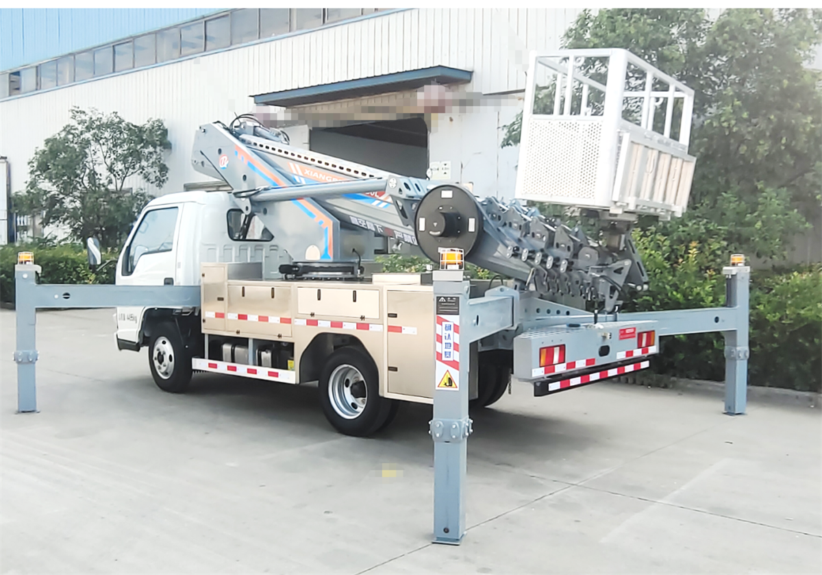 28m Aerial work platform truck