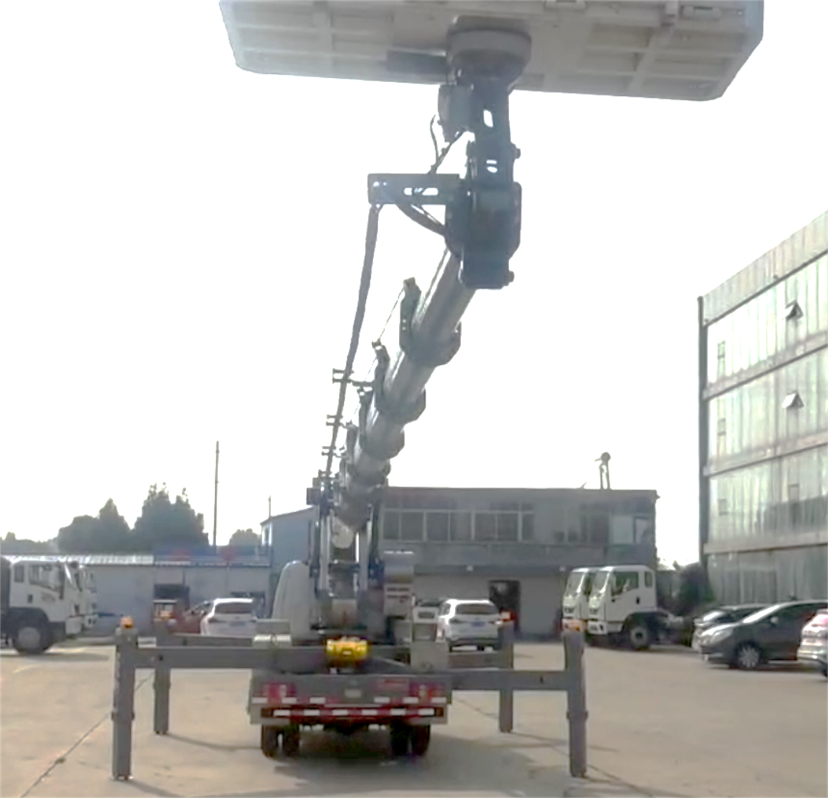 28m Aerial work platform truck