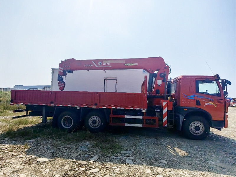 Weilong 12 tons Truck Crane