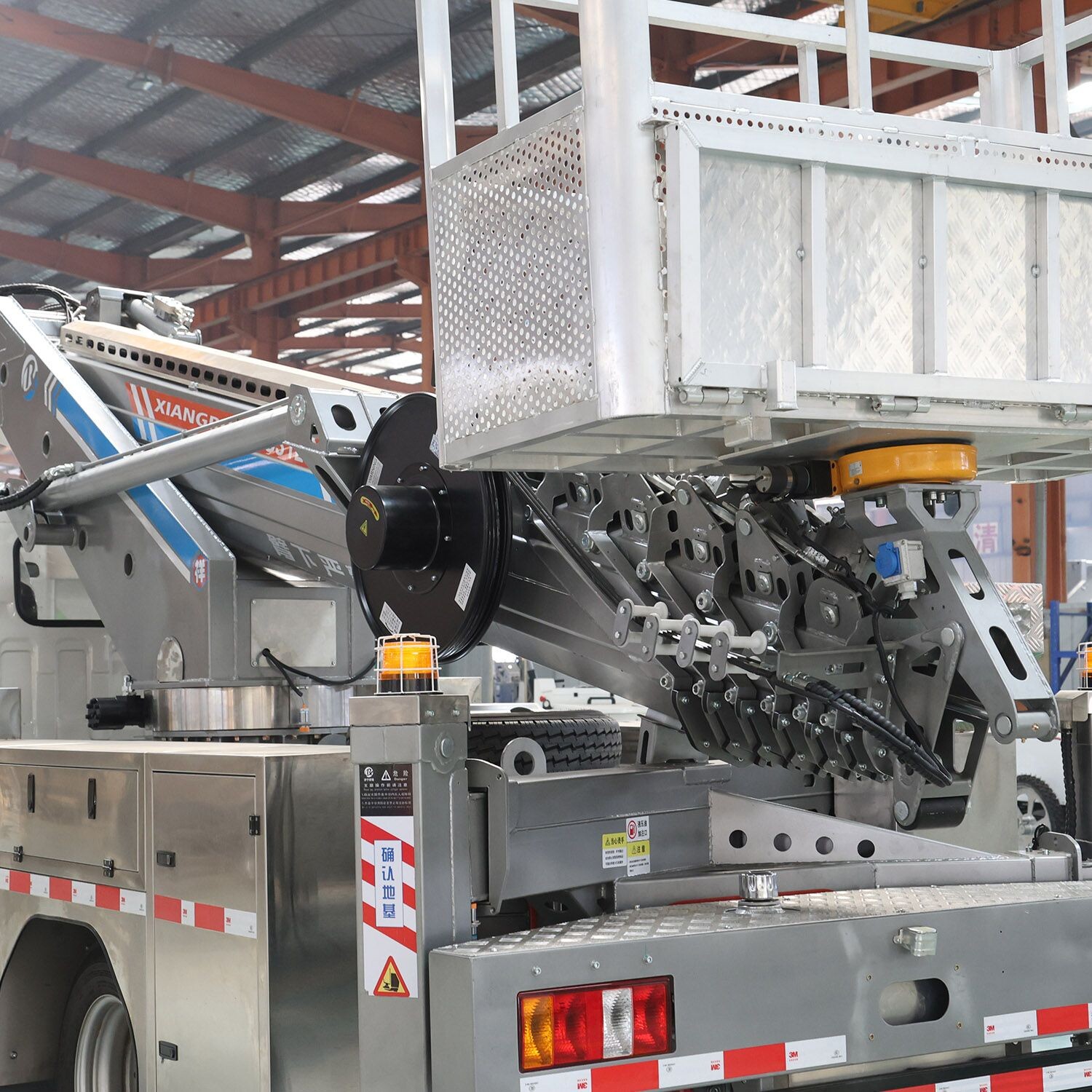 SDXJ-Winter maintenance of aerial work vehicles SDXJ-Winter maintenance of aerial work vehicles