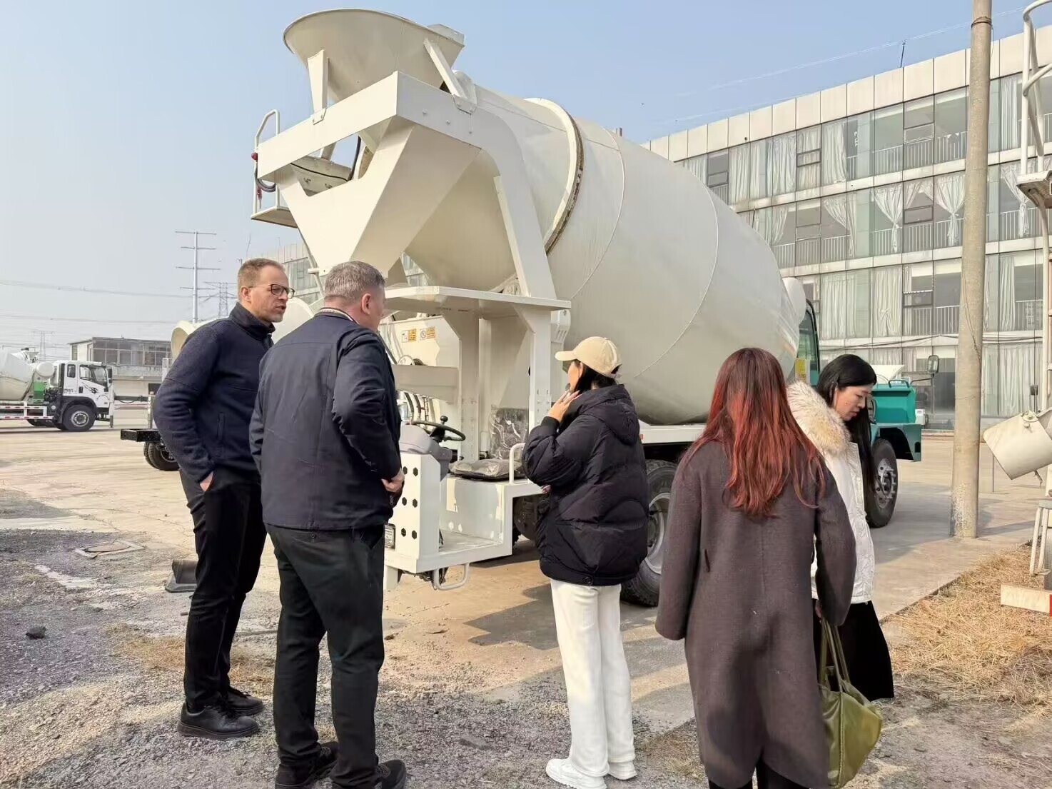 Customers from Slovenia visit the factory