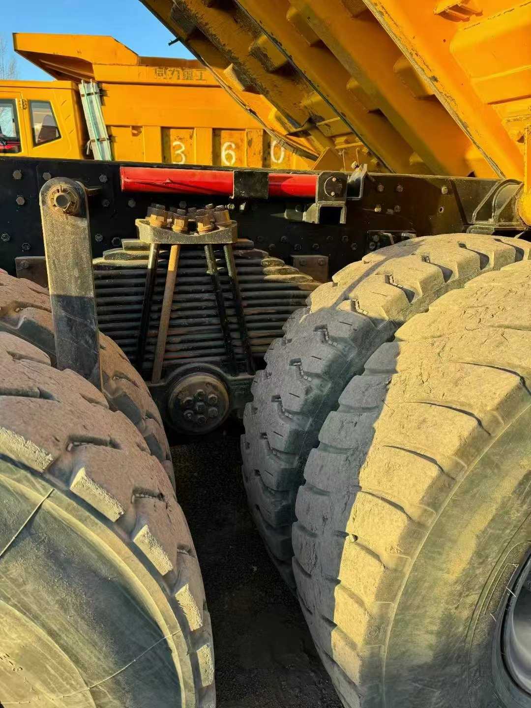 Mining Dump Truck-885D