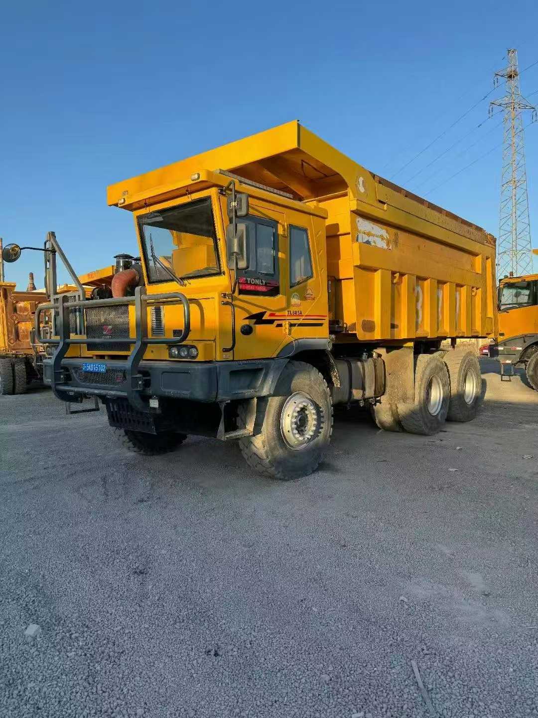 Mining Dump Truck-885D