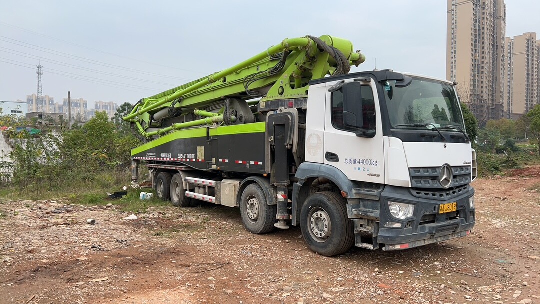 Concrete Pump Truck-62M