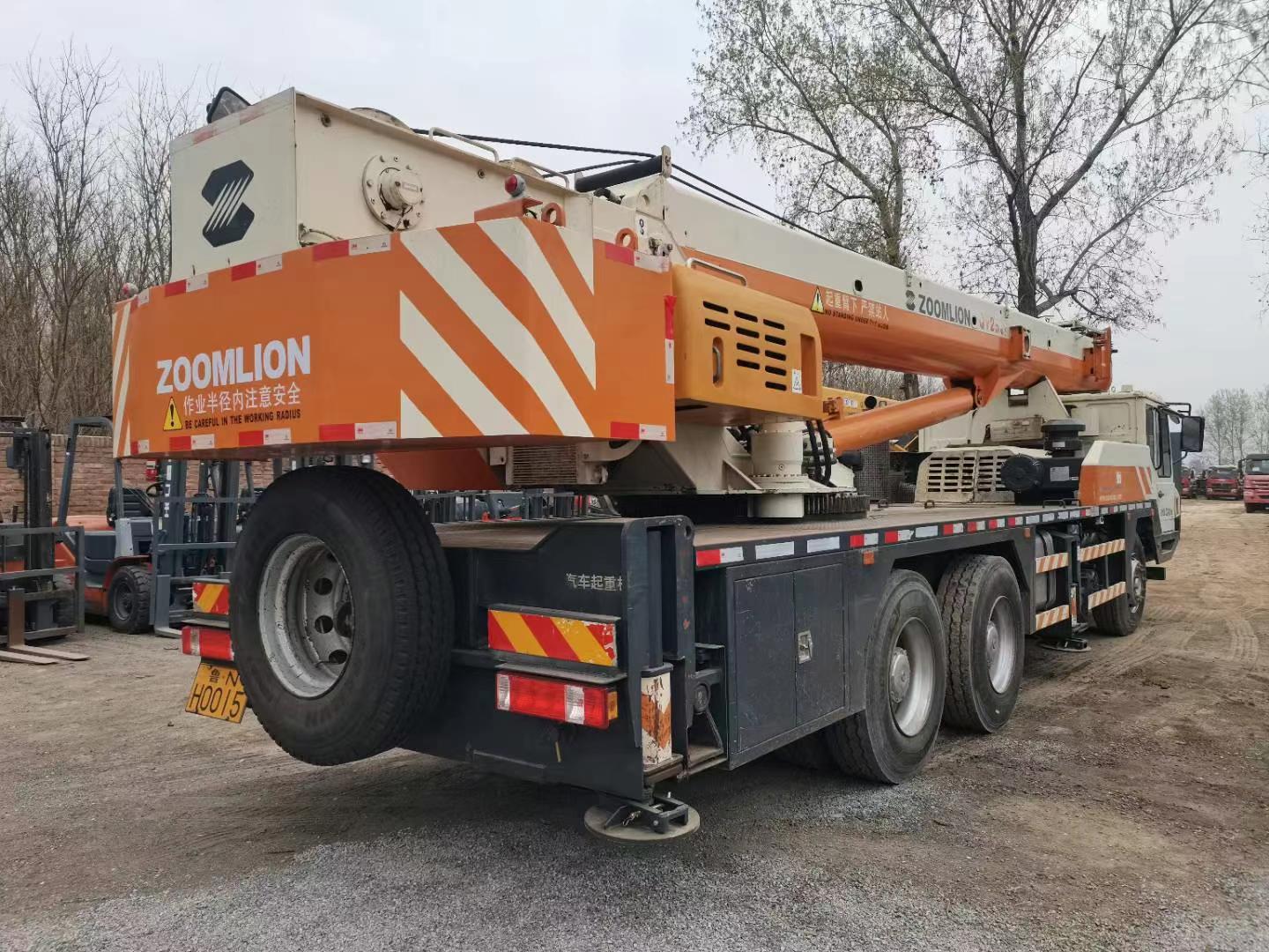 25TON Zoomlion Truck Crane
