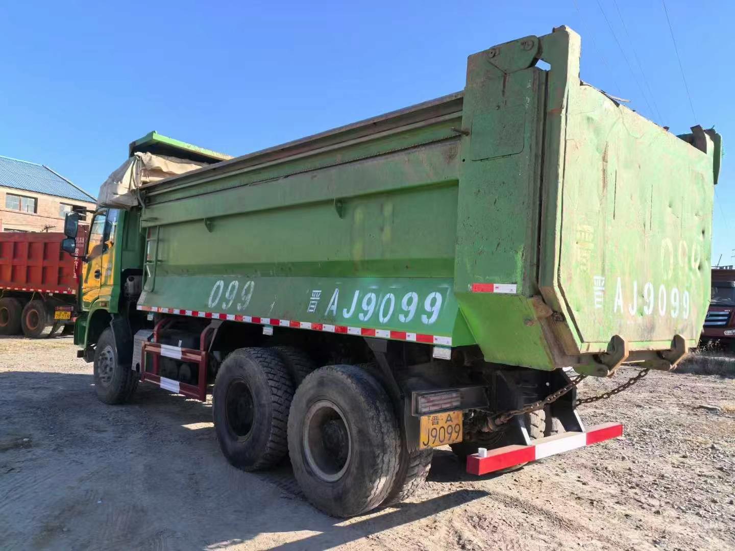 ‌Auman Dump Truck