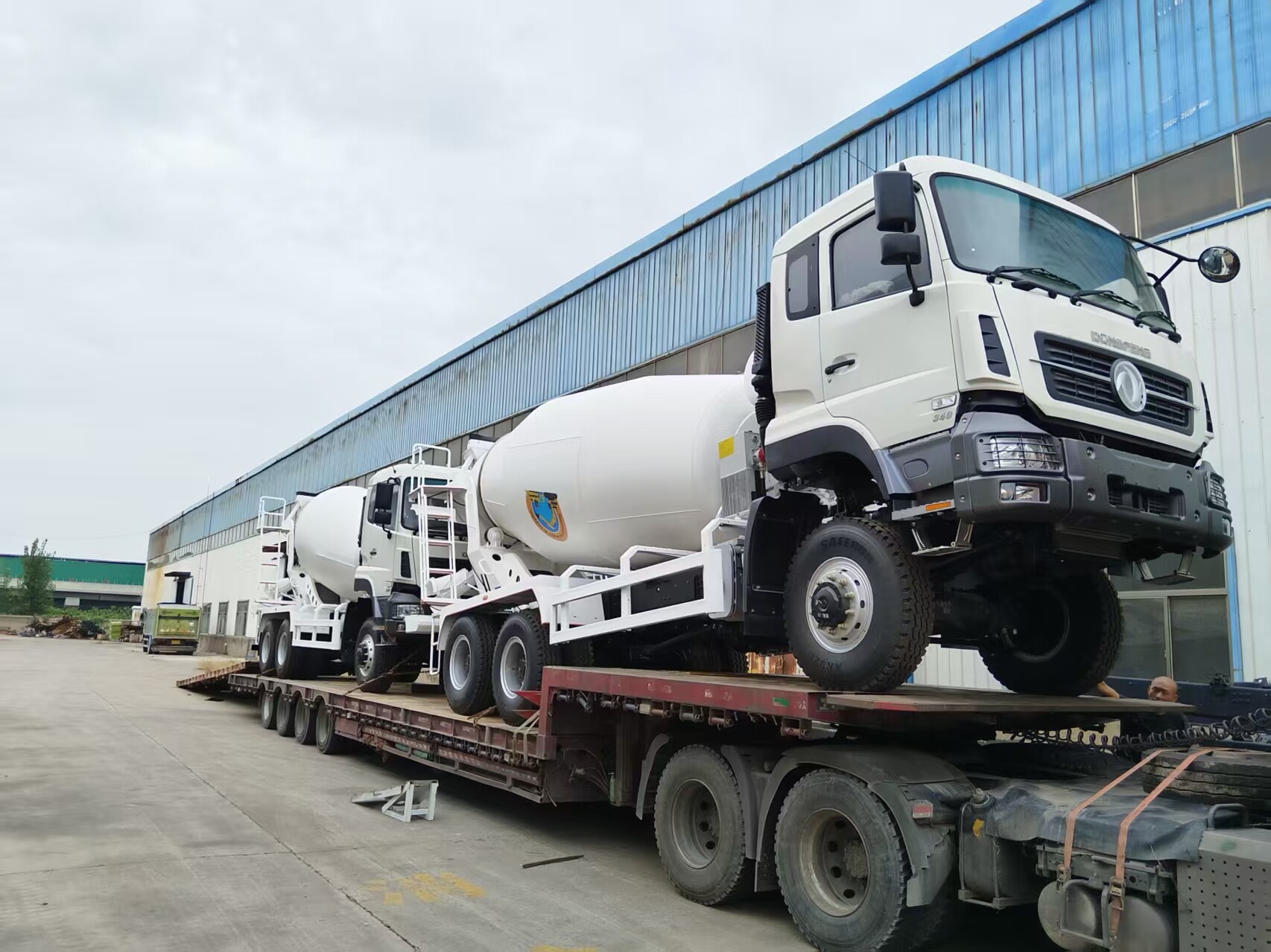 Concrete mixer truck delivery Concrete mixer truck delivery