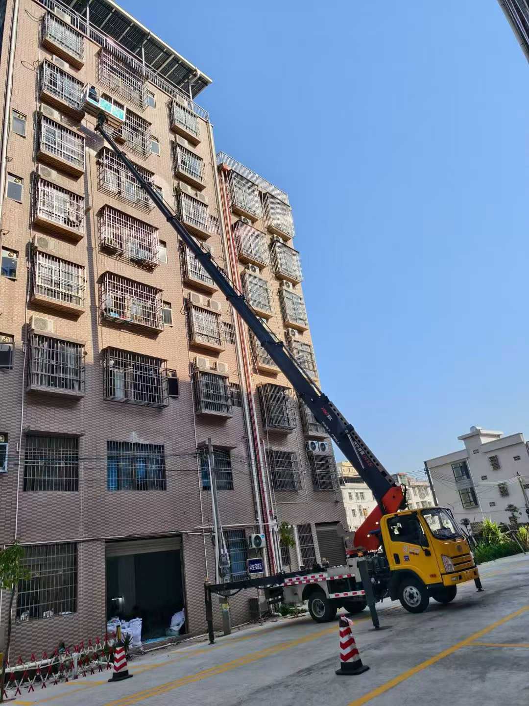 Aerial work platform customer usage site