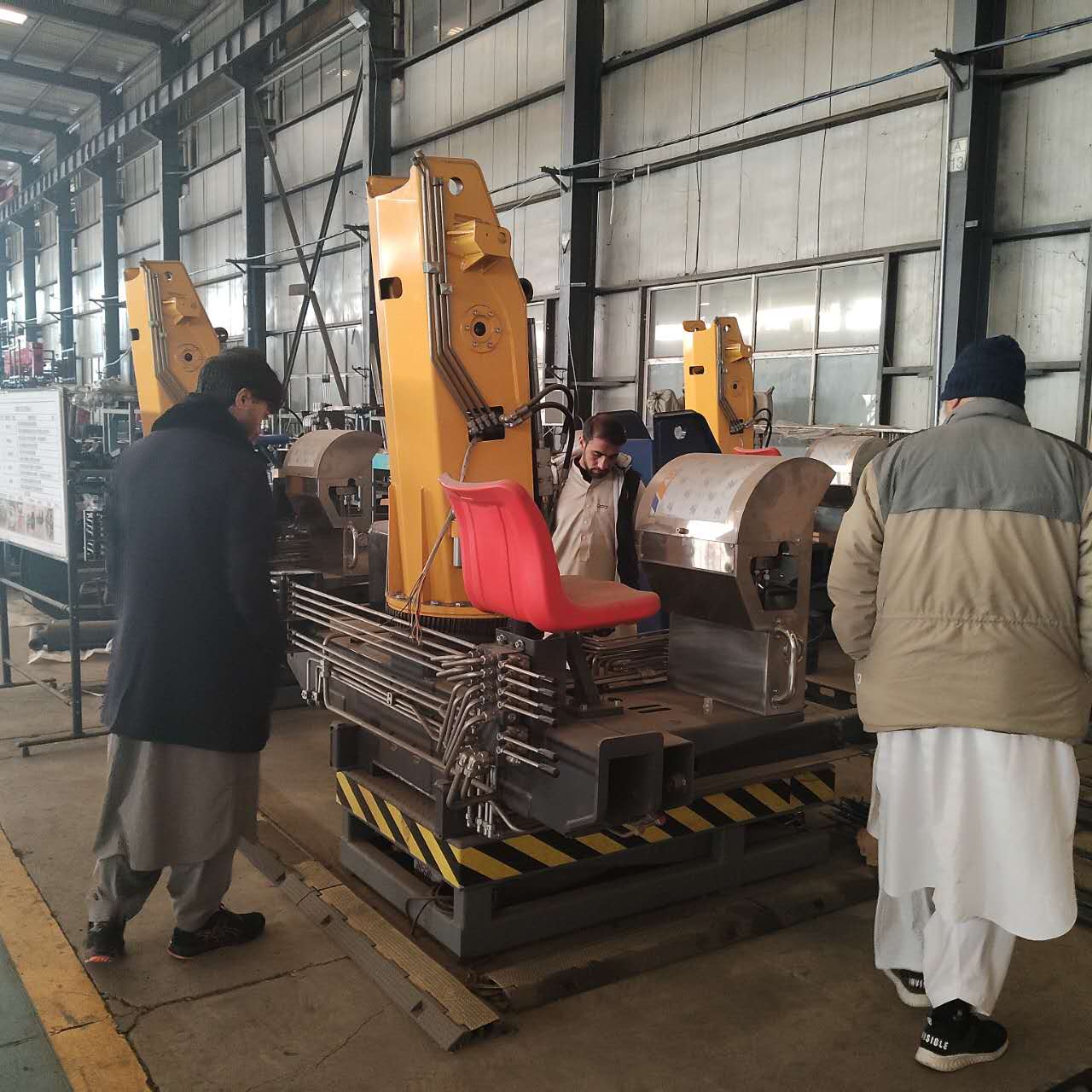 Dear Afghan friends, welcome to our factory!