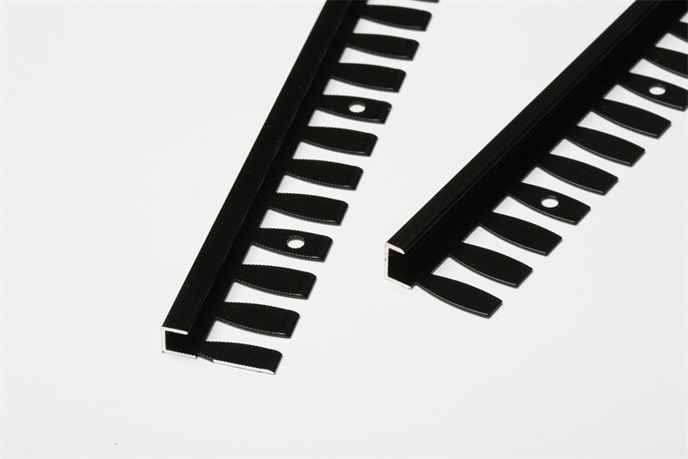 Fishbone c-shaped necking strip