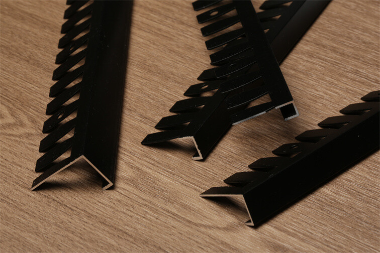 Fishbone c-shaped necking strip