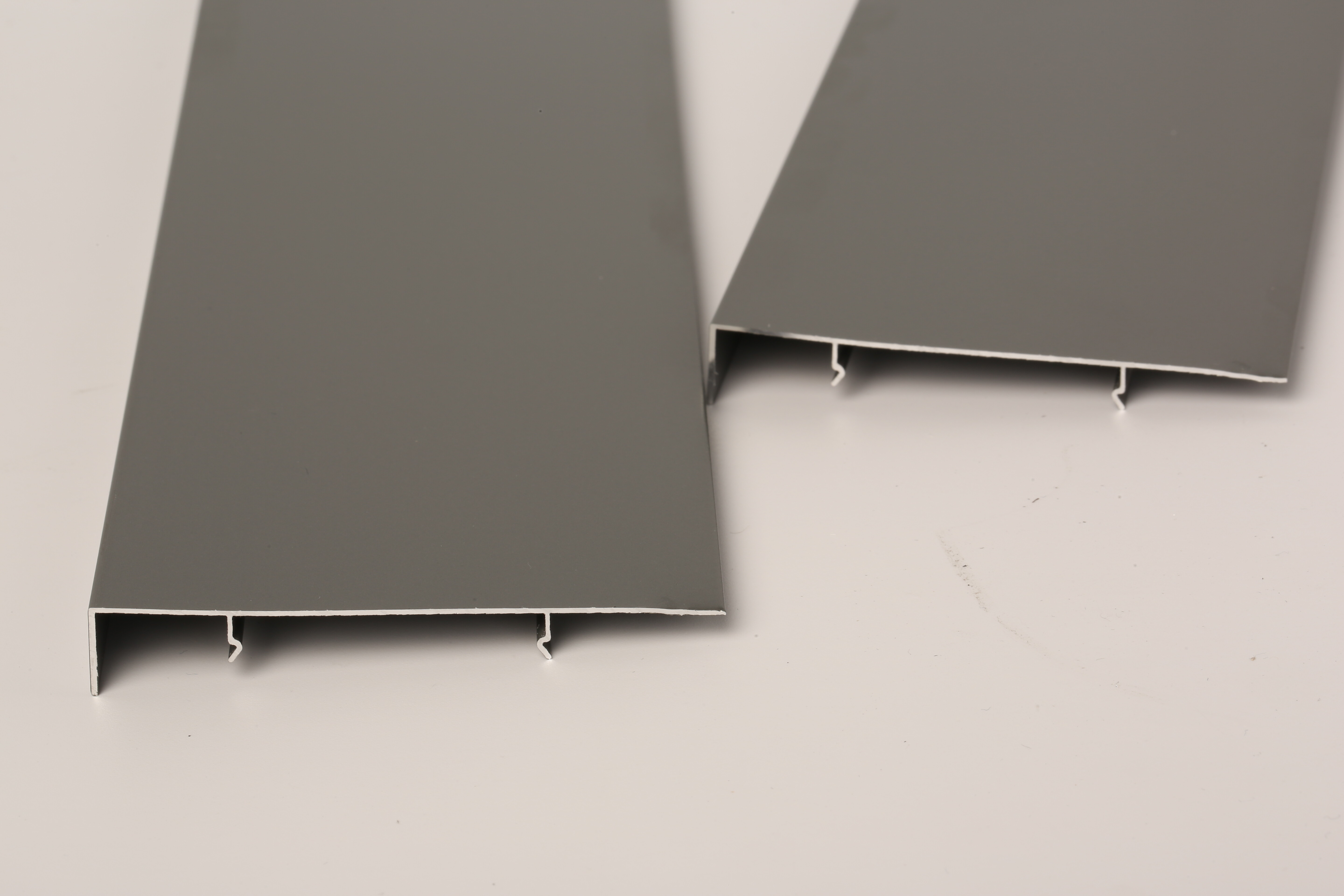 09 thick straight plate with baseboard clamped.