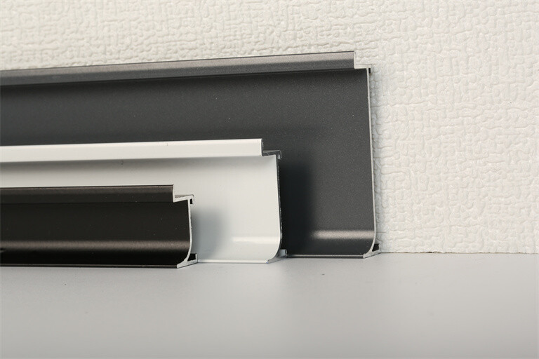  08 thick embedded baseboard