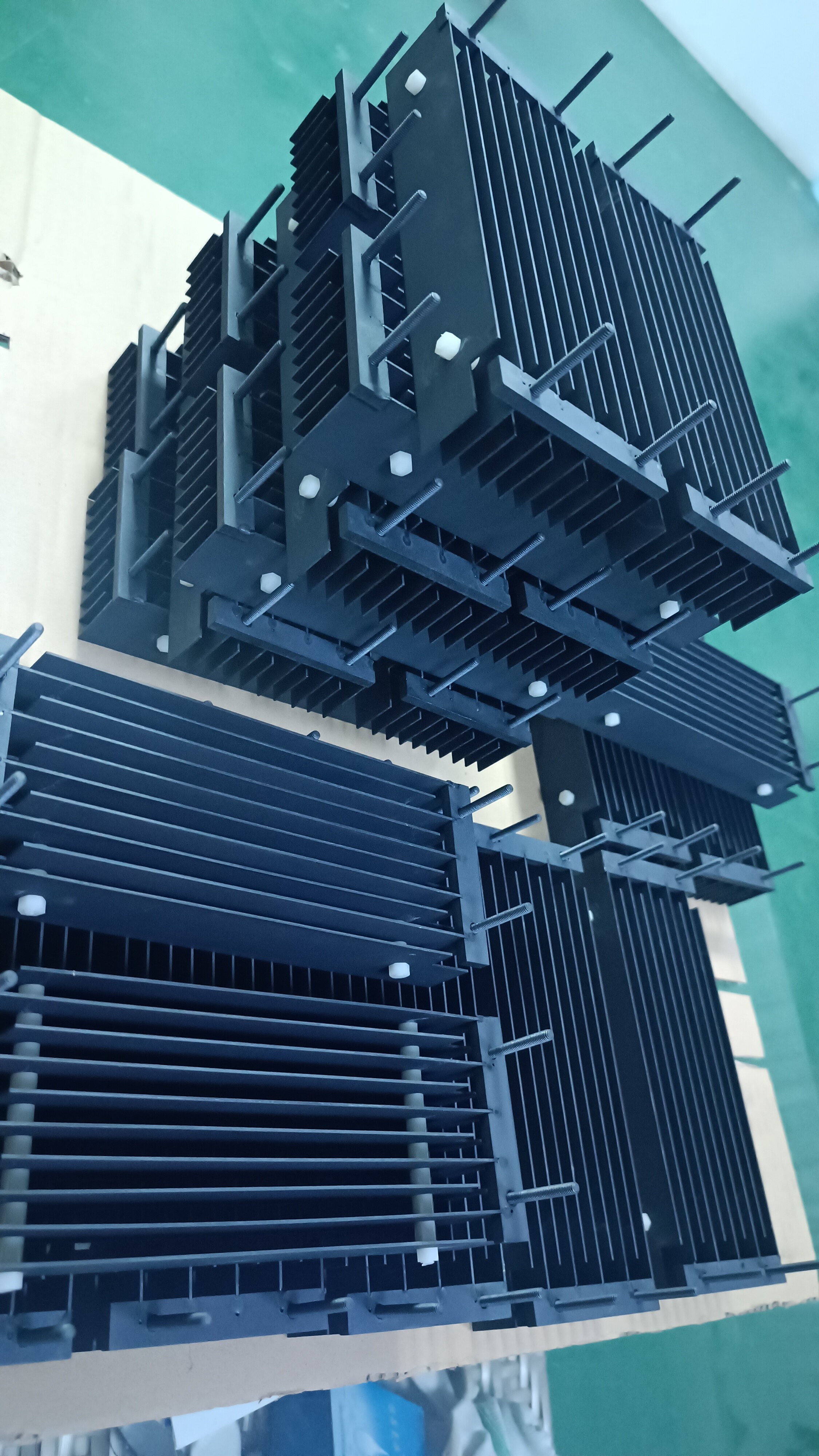 Électrodes en titane pour l'industrie de la désinfection