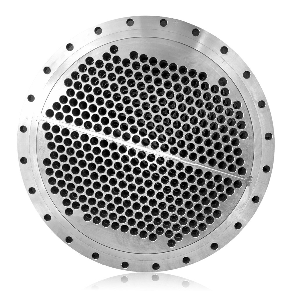 Hoja de tubo con brida de titanio