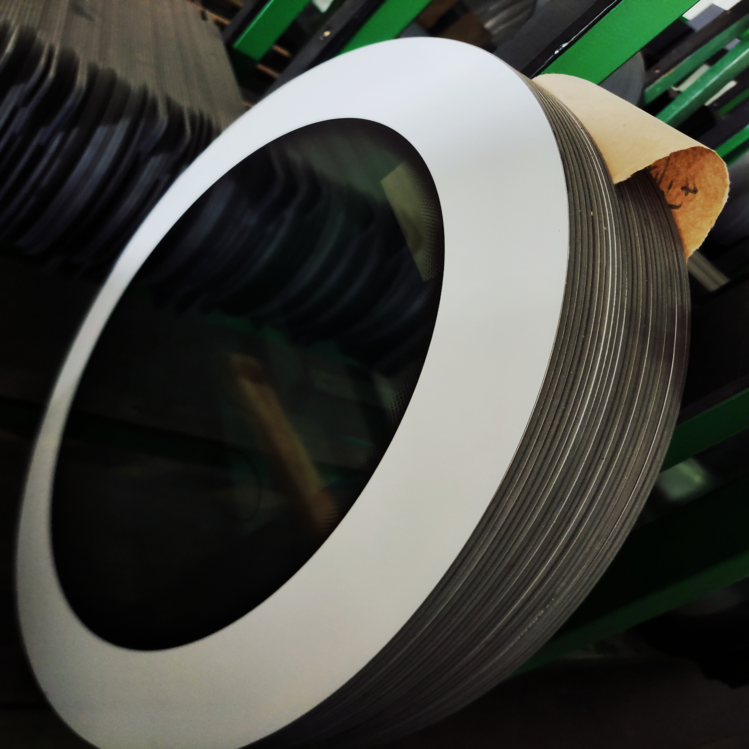 Breaking the Limits of Pure White Aesthetics: Tairong Provides a Global High-End Appliance Brand with an Integrated Concealed Washing Machine Panel Solution