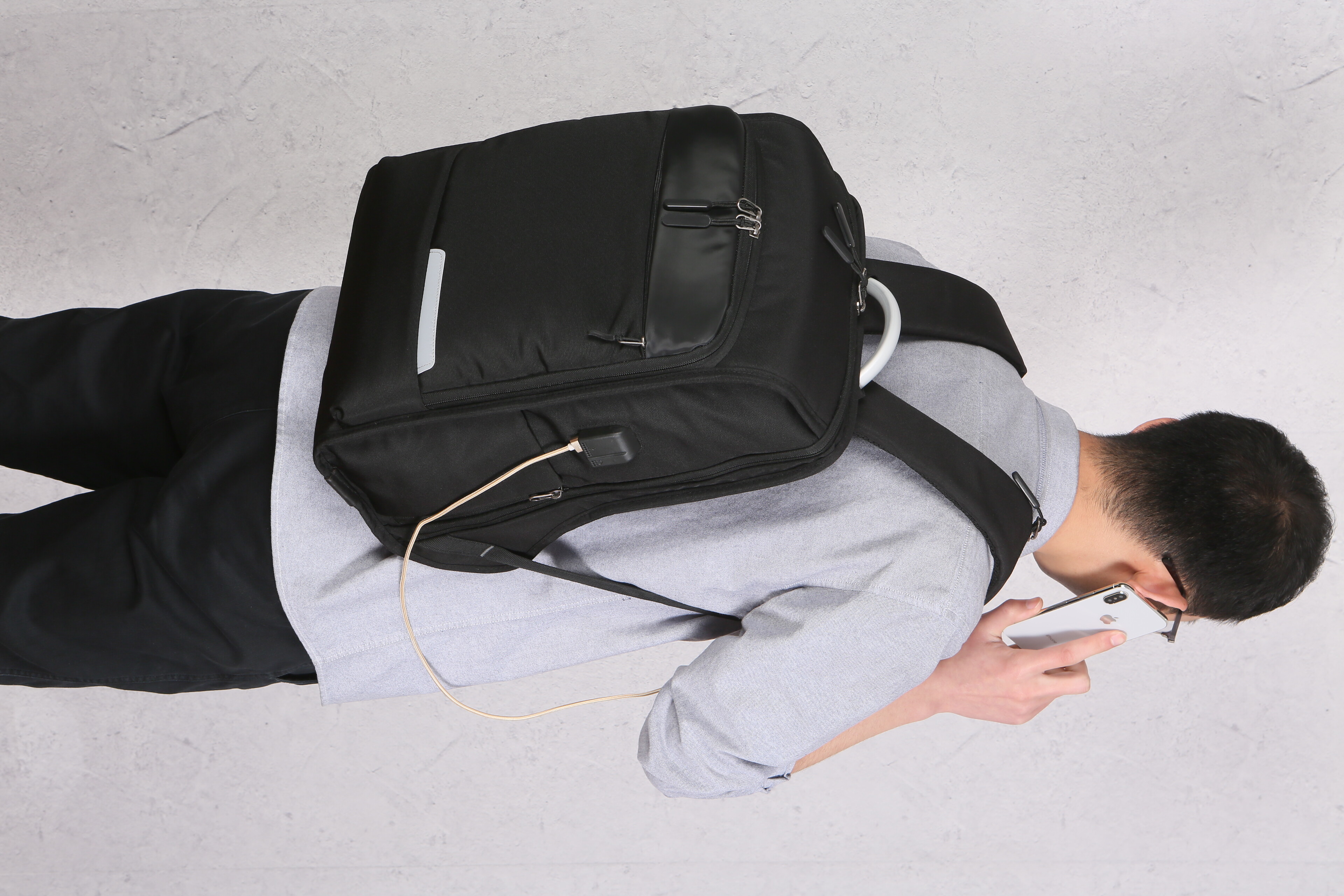 MZ BUSINESS BACKPACK2-FRONT 