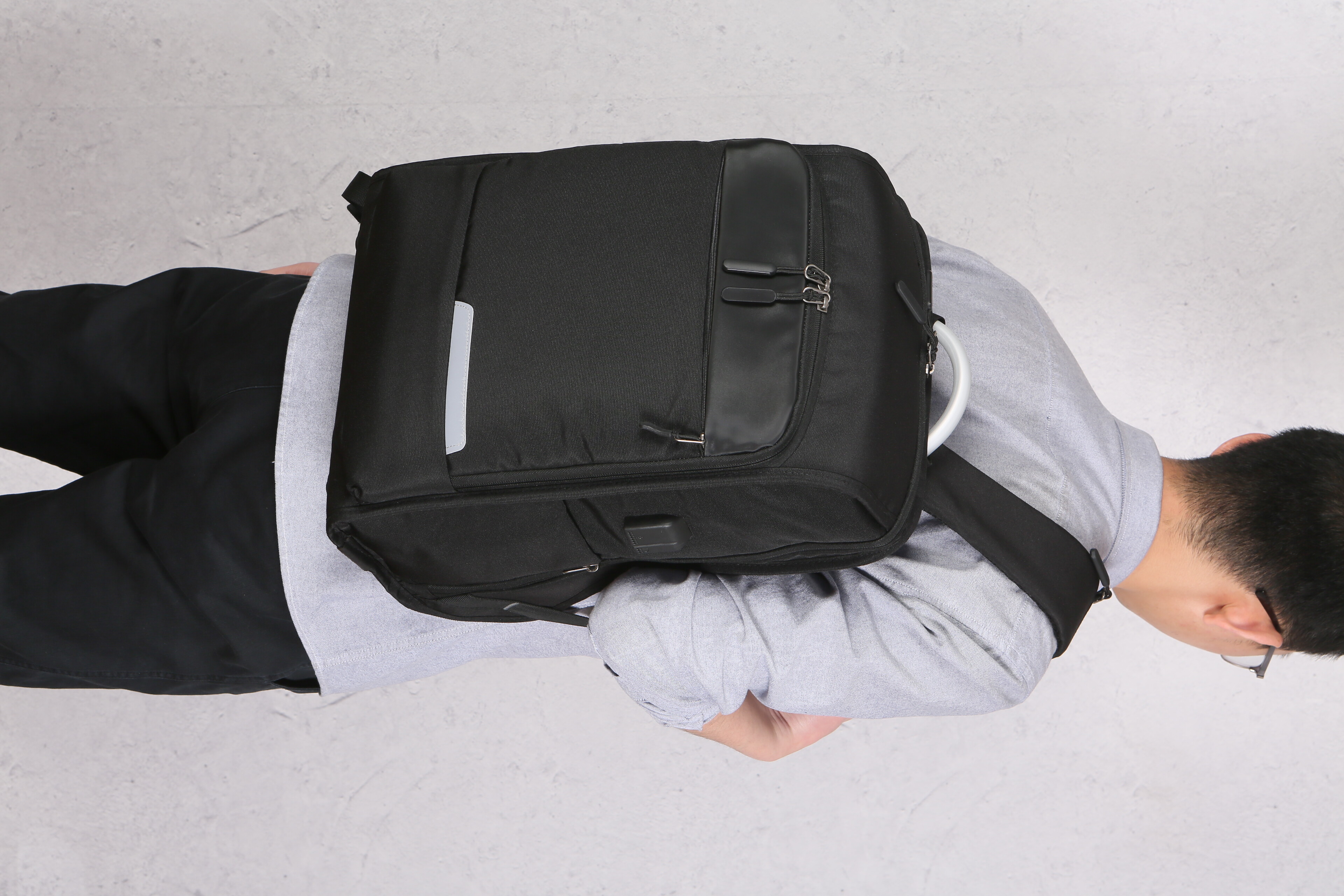 MZ BUSINESS BACKPACK2-FRONT 